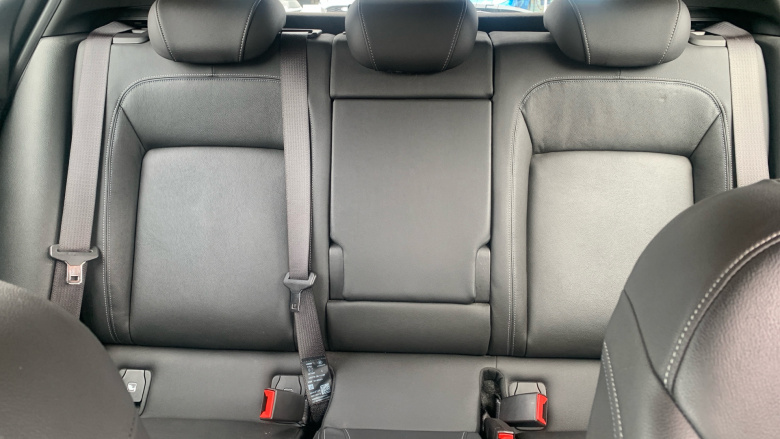 Vauxhall Astra 1.6T 16V 200 Elite Nav 5dr Petrol Hatchback